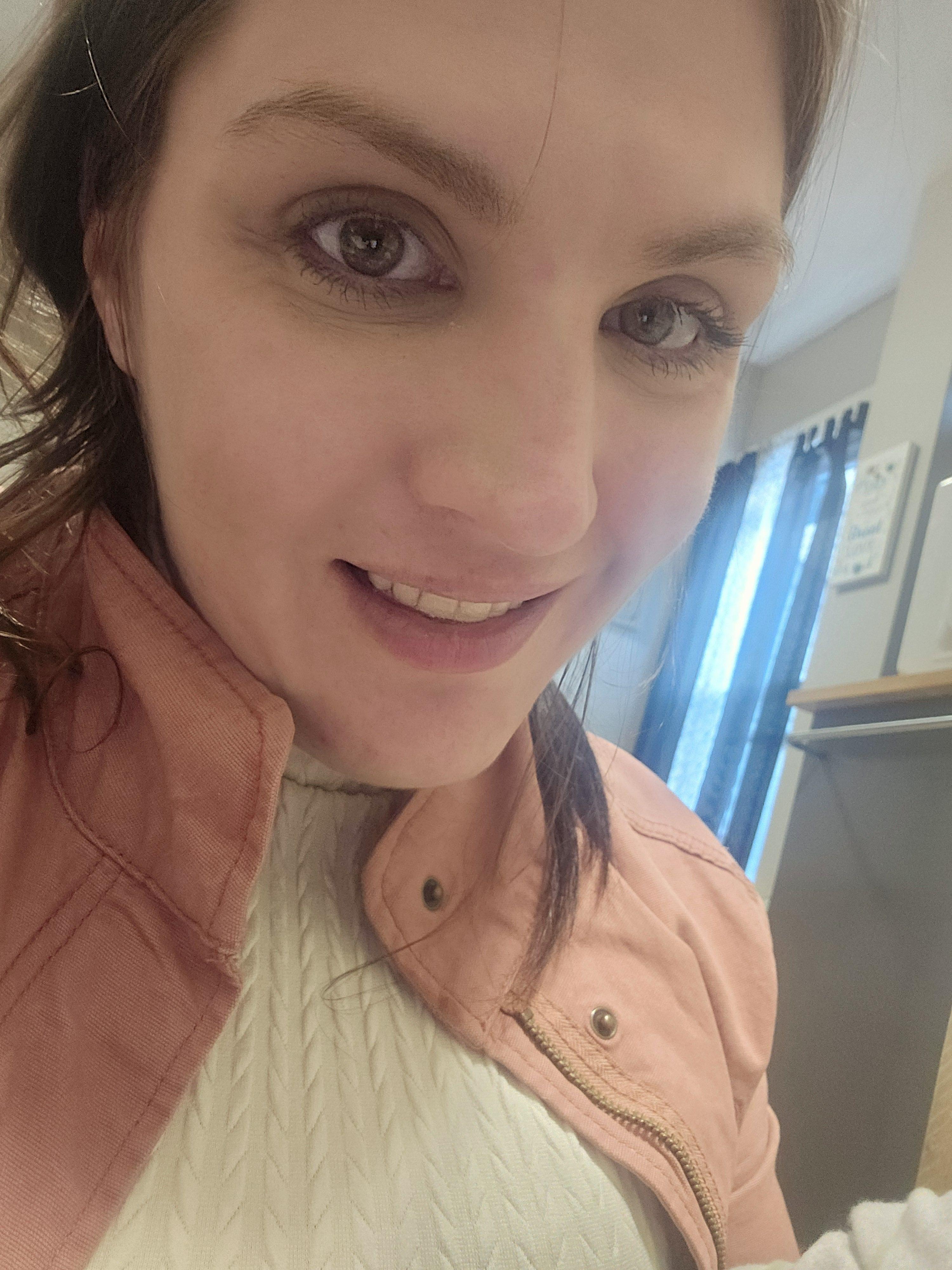 cuddleme33 - Professional Cuddler & Snuggle Buddy With Cuddle Companions
